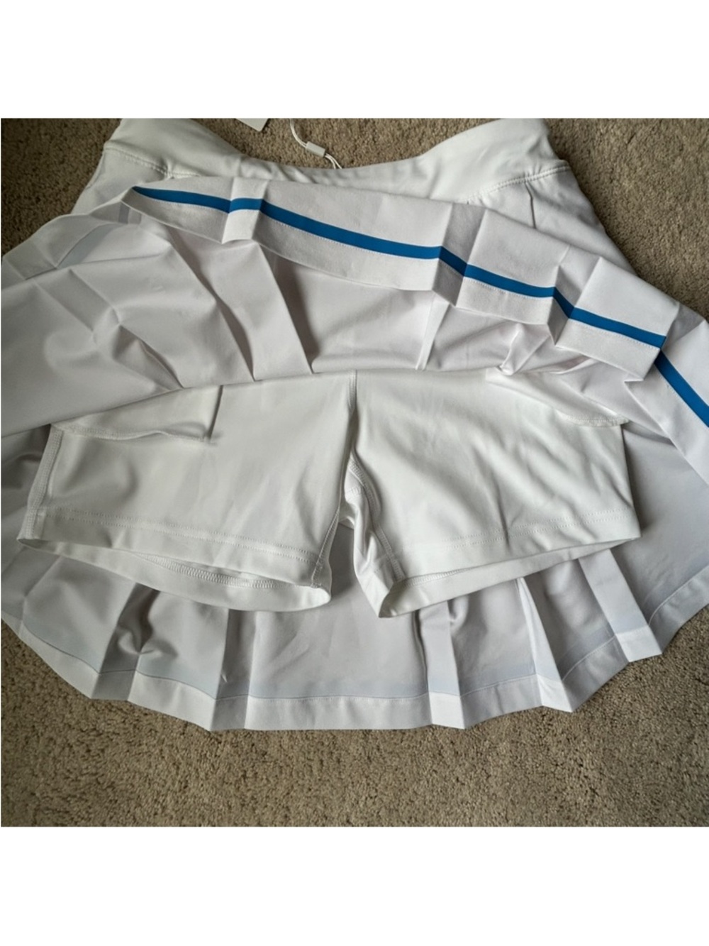 NWT LADY HAGEN Americana 16”Golf Skort White Pleated with Blue Trim Size S - Picture 5 of 6